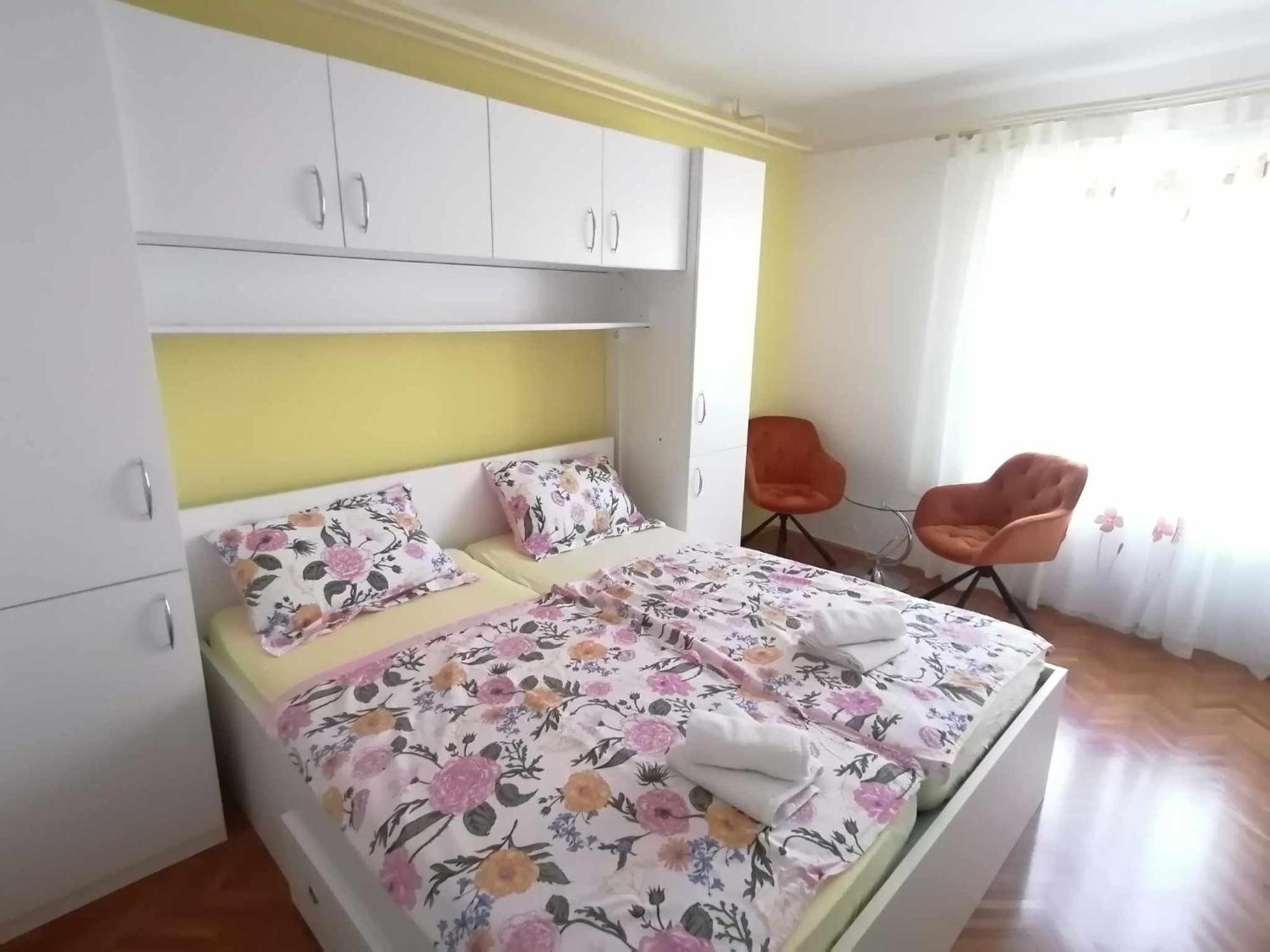 Apartment & Rooms Lilis Izola Exterior foto